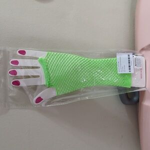 Fishnet gloves